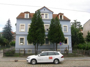 Отель Apartment-Ferienwohnung Dresden-Briesnitz  Дрезден